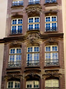 vue partielle de la façade