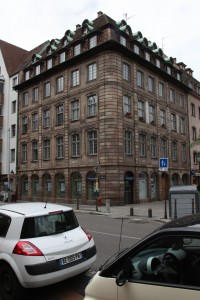 Façades vers la rue de la Douane et la rue du Vieux-Marché-aux-Poissons